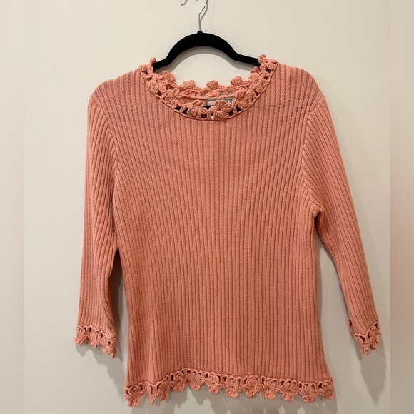April Cornell Salmon Pink Sweater with Crochet Détail - Picture 2 of 5